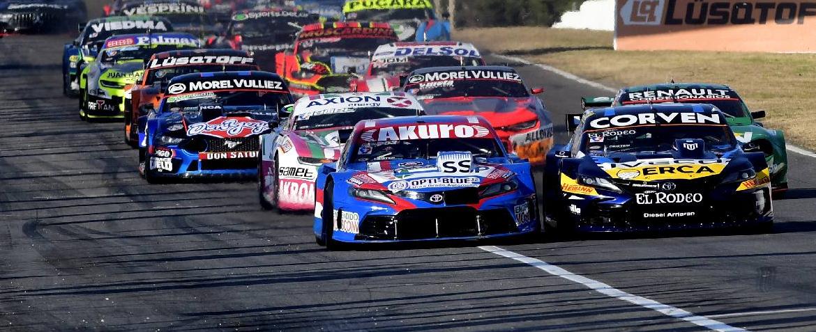Toyota pisa fuerte en el TC